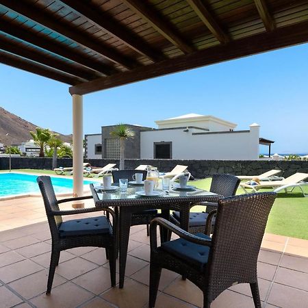 Villa Los Dragos ปลายาบลังกา ภายนอก รูปภาพ