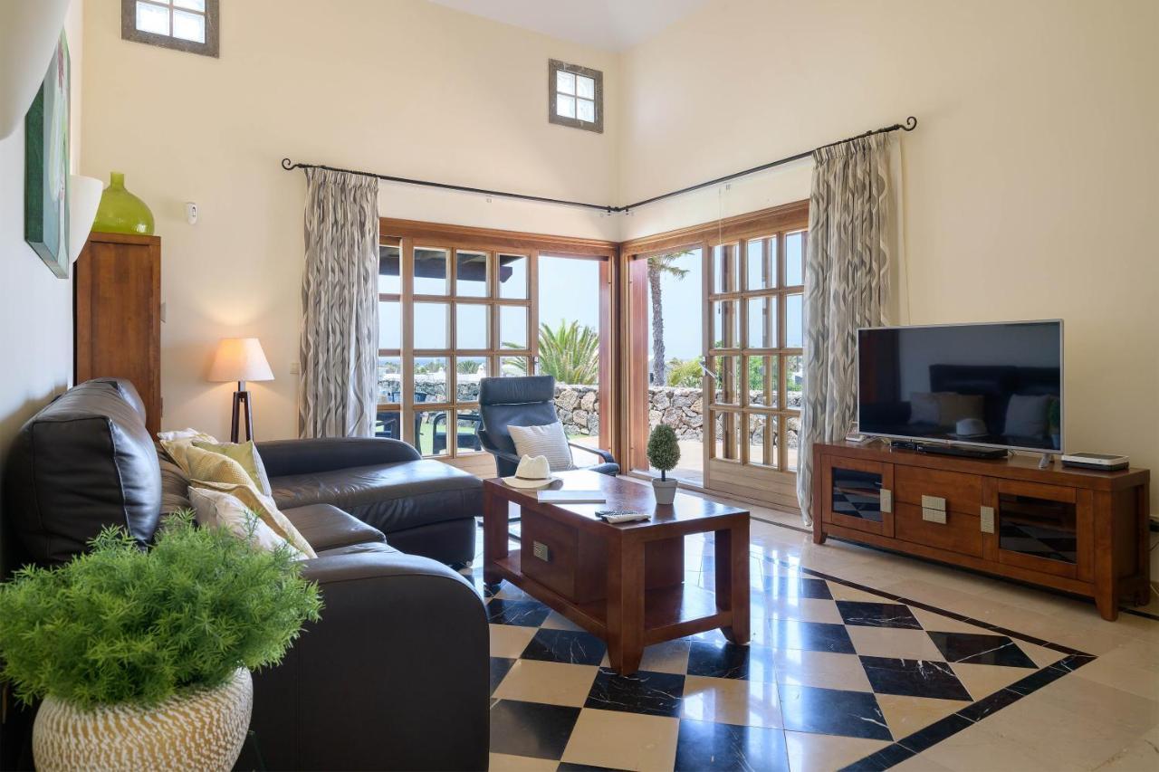 Villa Los Dragos ปลายาบลังกา ภายนอก รูปภาพ
