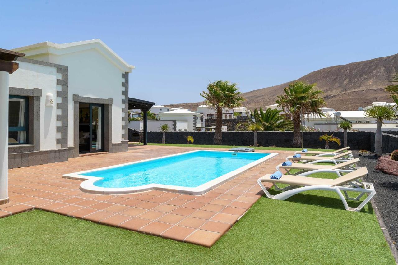 Villa Los Dragos ปลายาบลังกา ภายนอก รูปภาพ